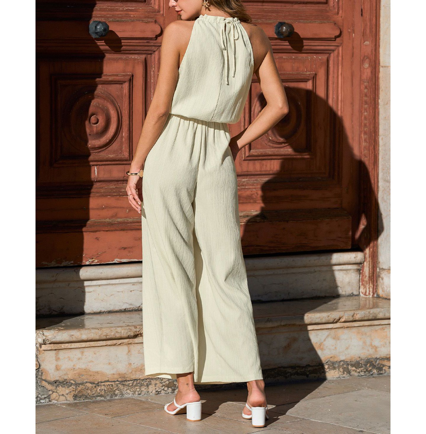 Женский комбинезон Cupshe Halter Wide-Leg Drawstring Jumpsuit, цвет: Бежевый / Хаки — фото 3
