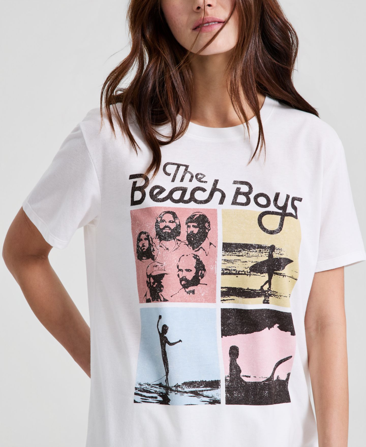 Женская футболка And Now This The Beach Boys Graphic-Print Crewneck, цвет: Calla Lill — фото 3