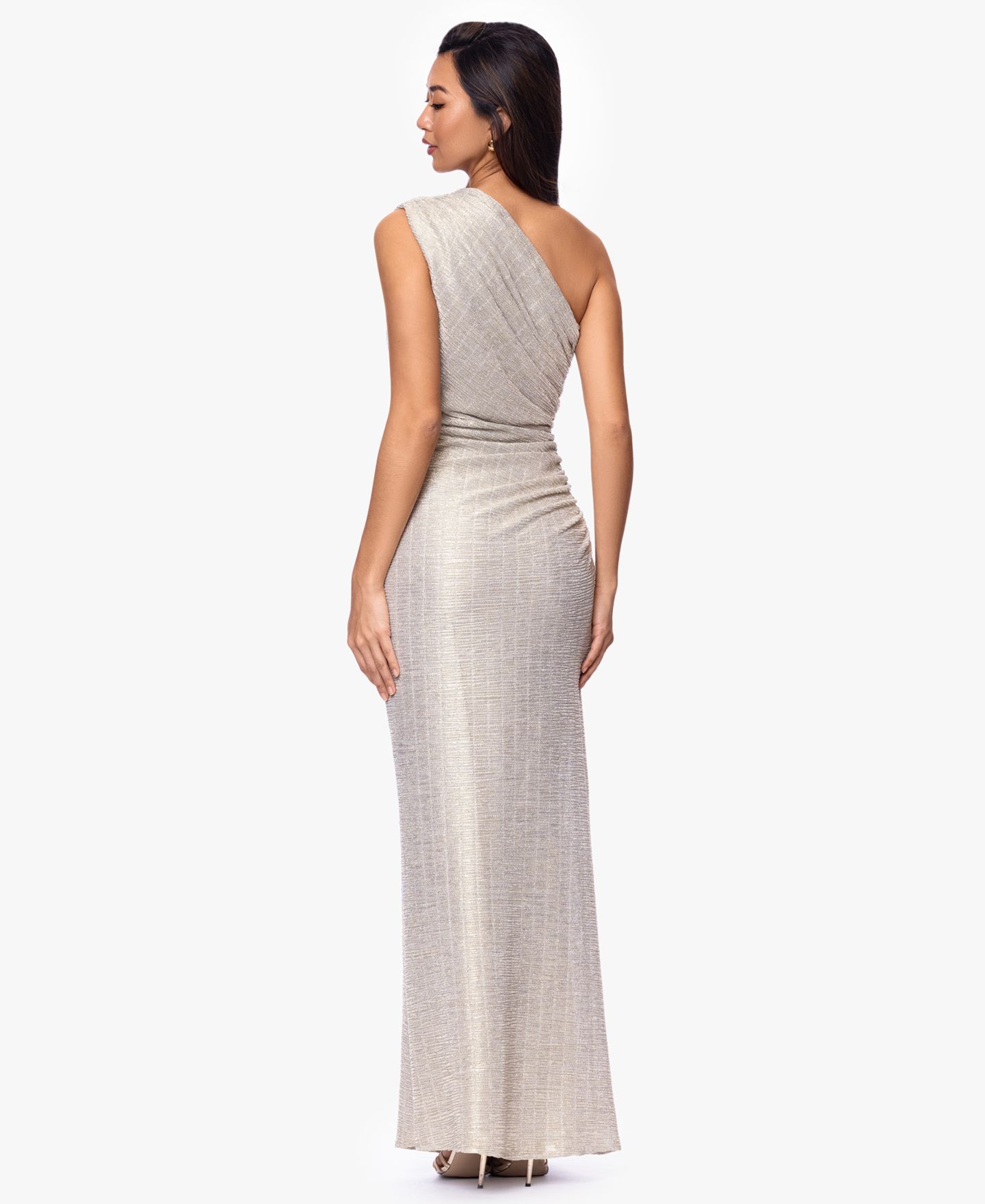 Женское платье Betsy & Adam Metallic Crinkle Ball Gown, цвет: Серебряный / Золотой — фото 4