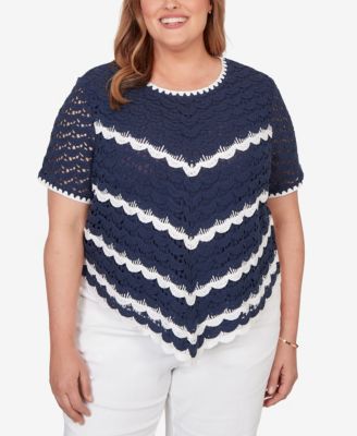 Plus Size Port Side Chevron Crochet Short-Sleeve Top