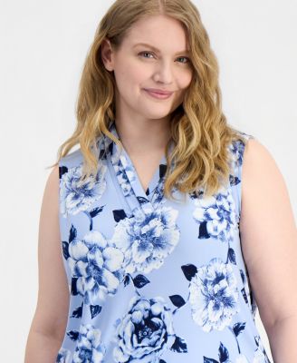 Plus Size Triple-Pleat V-Neck Sleeveless Top
