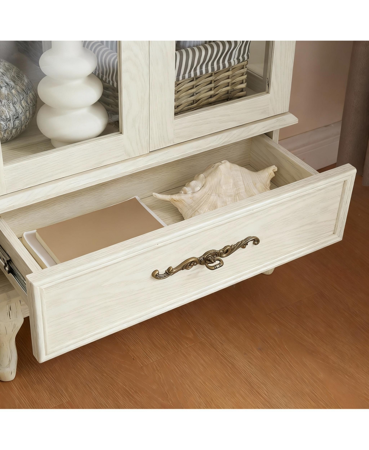 Yigii Antique Display Cabinet with Lighted Glass Doors Mirrored Panel