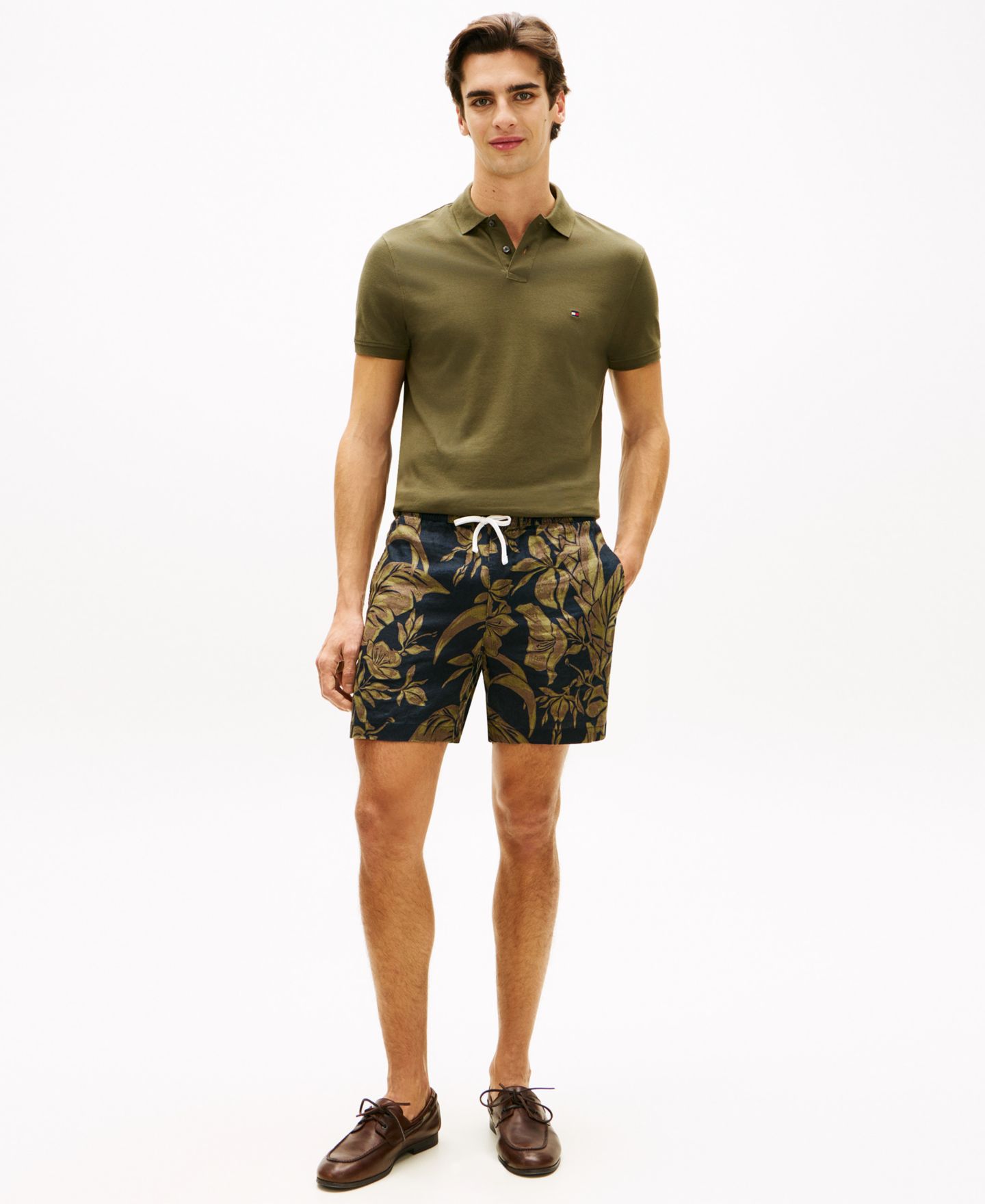 Мужские шорты Tommy Hilfiger Dover 6" Regular-Fit Linen Floral, цвет: Тёмный ночной тёмно-синий — фото 2