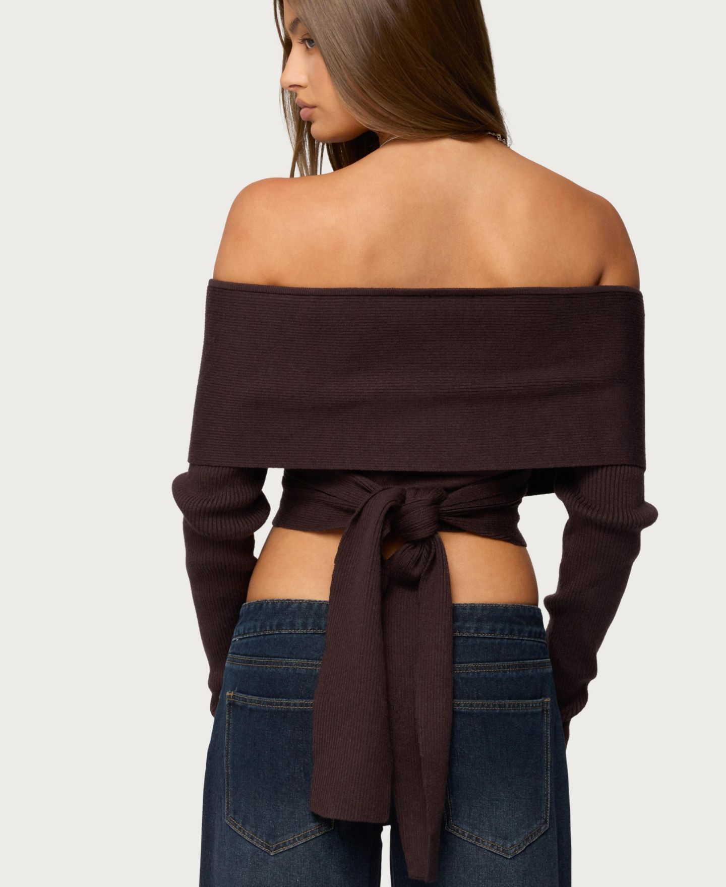 Женский свитер Edikted Paulina Off Shoulder Wrap, цвет: Коричневый — фото 2