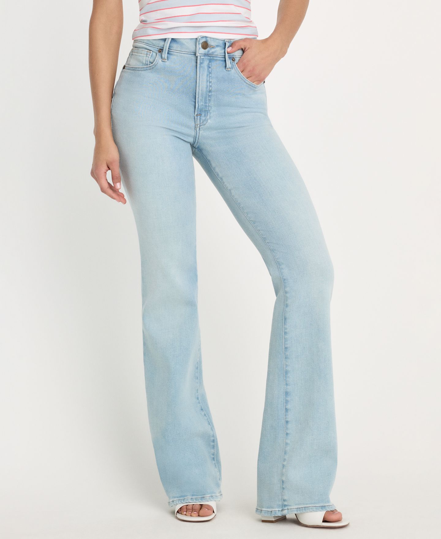 Женские джинсы Good American Classic Bootcut, цвет: Индиго — фото 2