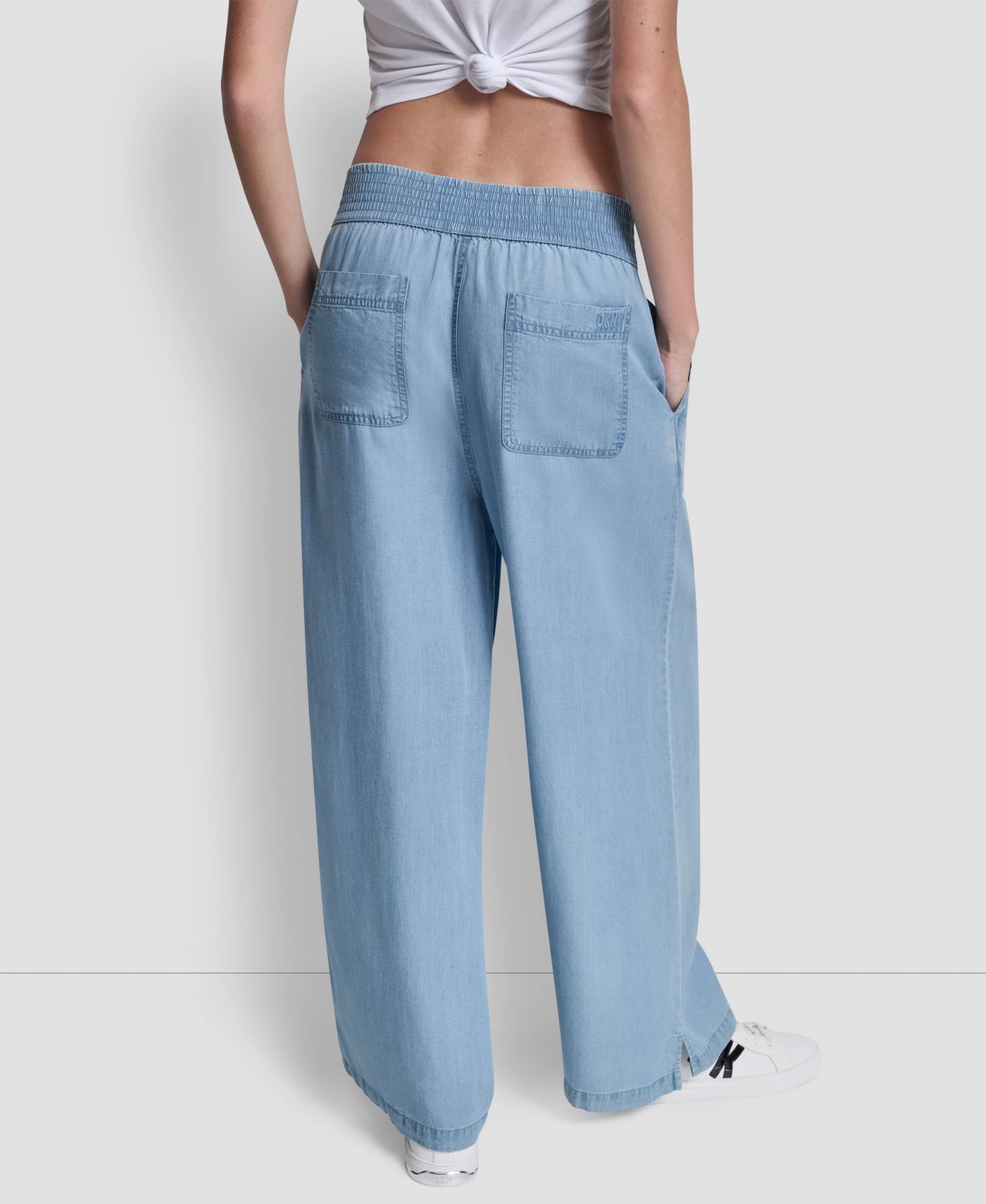 Женские брюки DKNY Jeans Petite Pull-On Wide-Leg Ankle, цвет: Шамбре — фото 5