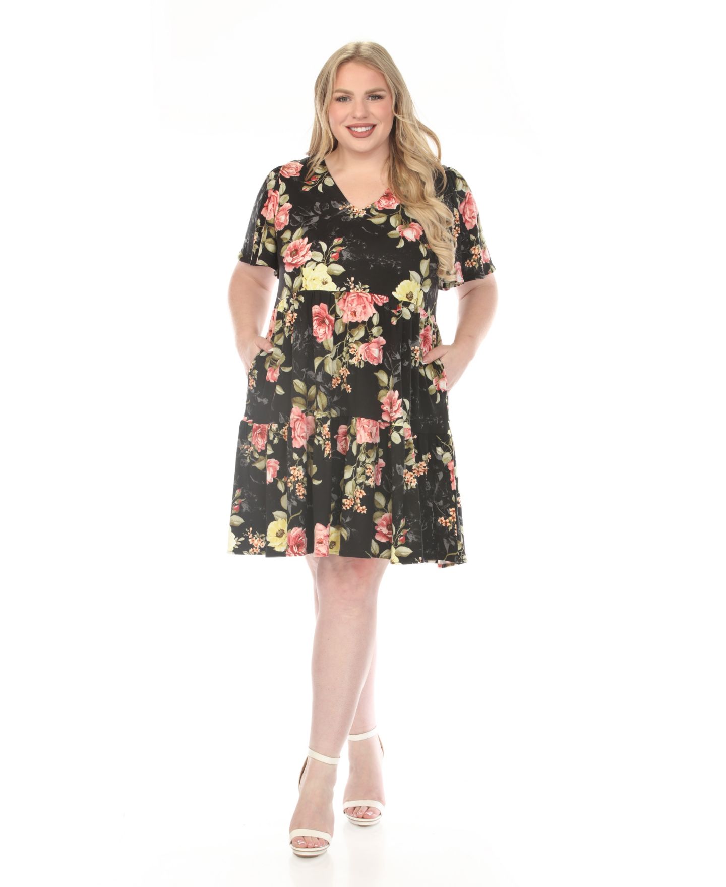 Женское платье White Mark Plus Size V-Neck Tropical Flower Short-Sleeve Dress, цвет: Чёрный / Красный — фото 1