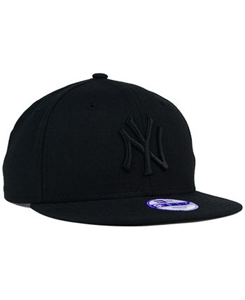 New Era New York Yankees Black On Black Snapback Cap 9fifty Limited Edition  : Sports & Outdoors 