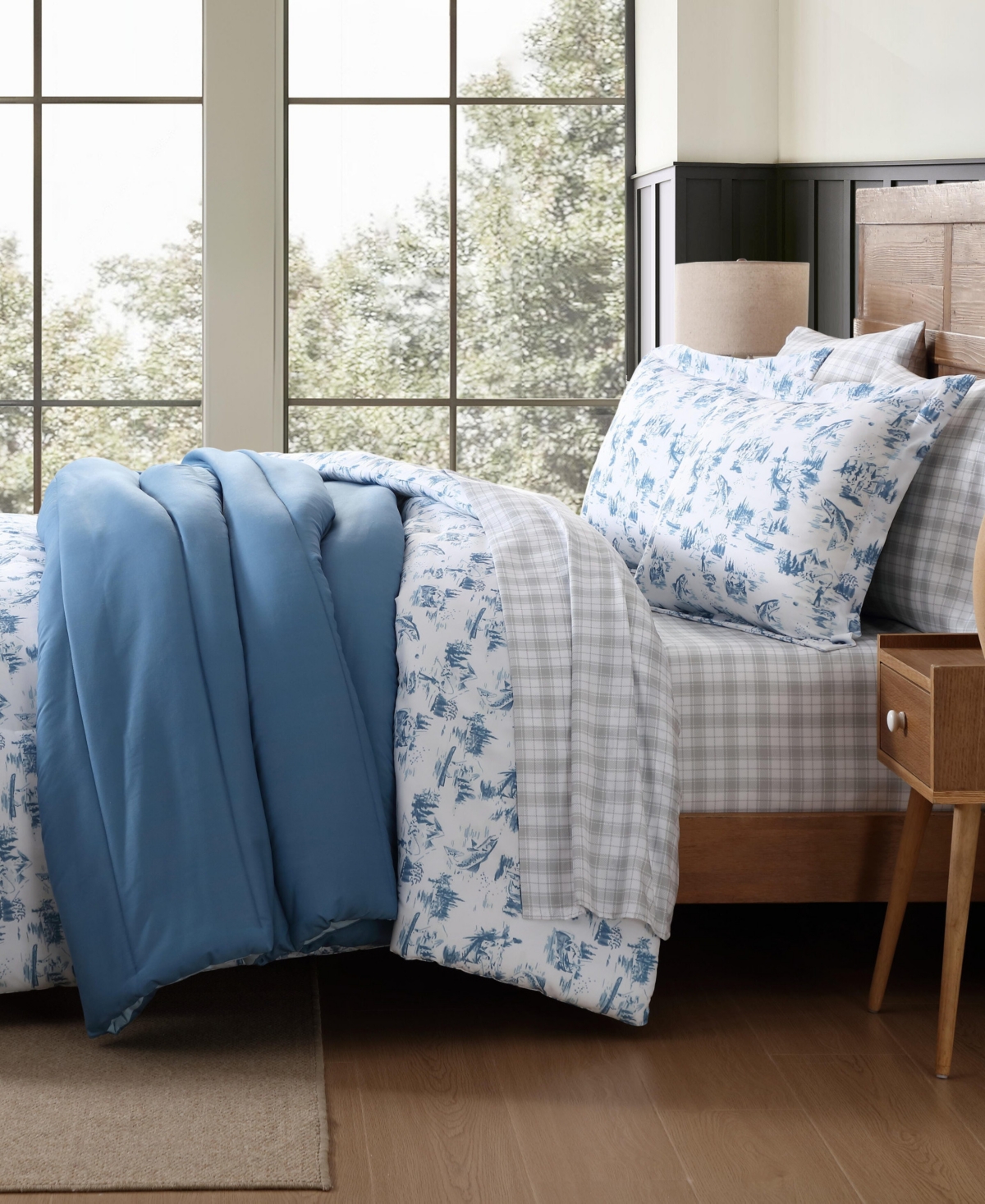 Eddie Bauer Fish Town Toile Reversible -Pc. Comforter Set
