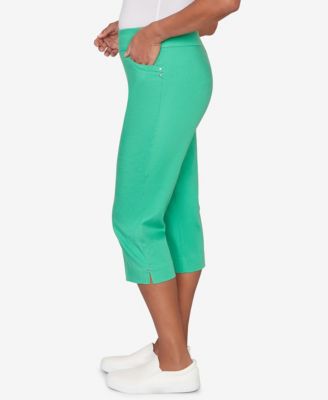 Women's Resort Living Smooth Waist Easy Pull- On Capri Pants