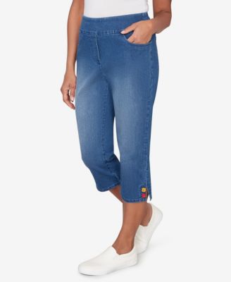 Women's Port Side Colored Button Super Stretch Denim Capri Jeans