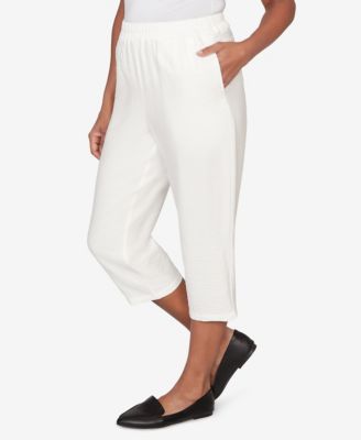 Women's Crowd Pleaser Floral Embroidered Relaxed Capri Pants