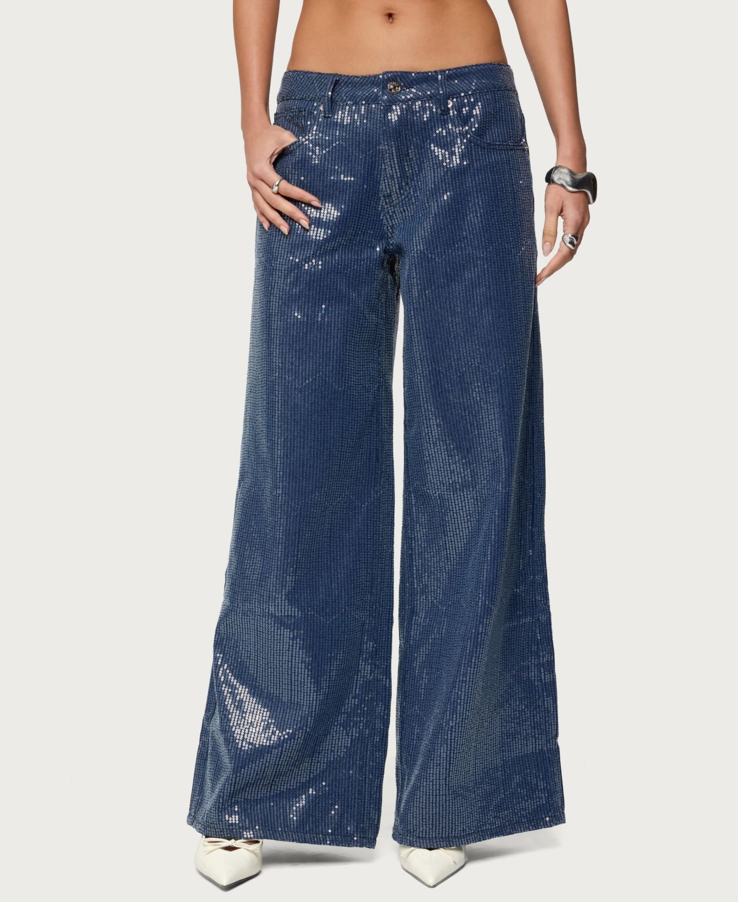 Женские джинсы Edikted Mirella Sequin Low Rise Baggy, цвет: Тёмный синий — фото 1