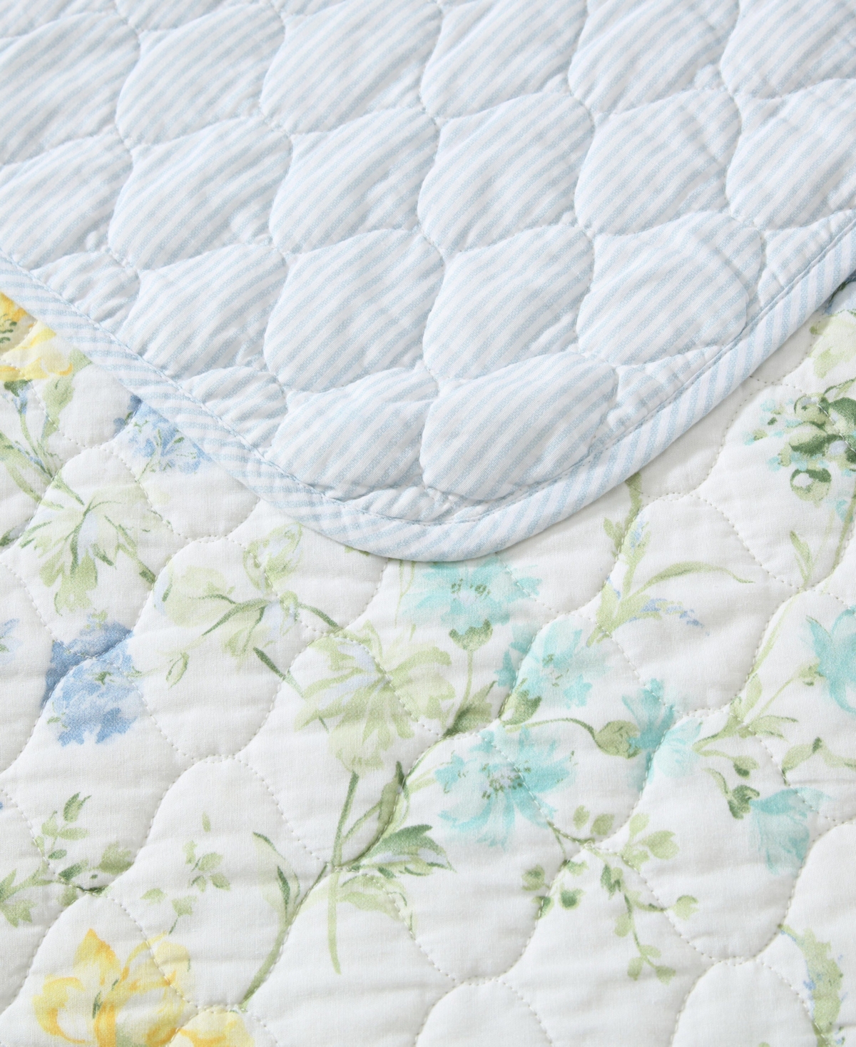 Laura Ashley Poppy Meadow Reversible -Pc. Quilt Set