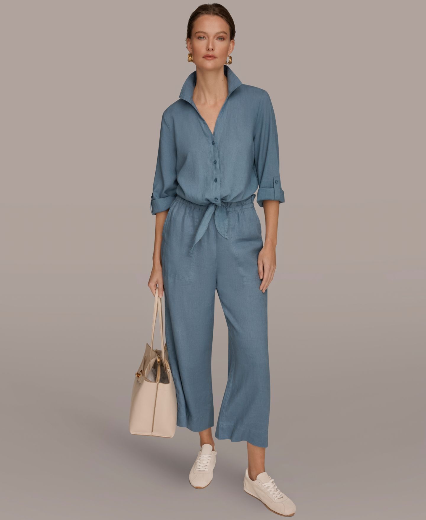 Женские комплекты Donna Karan Weekend Linen Button-Front Tie Blouse and High-Rise Relaxed Pants, цвет: Buttercream — фото 1