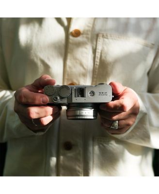 XF 23mm f/2.8 R WR Lens.