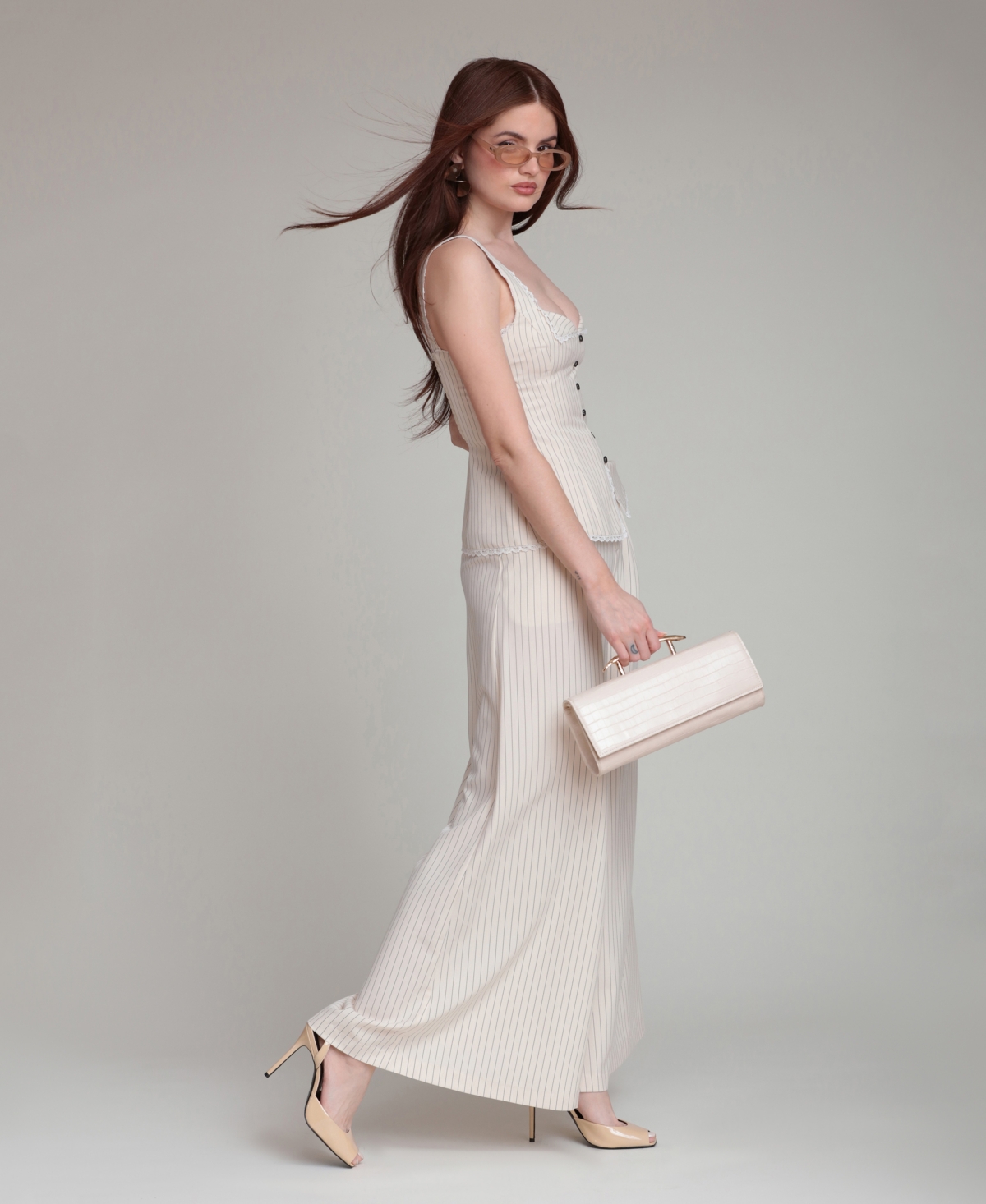 Avec Les Filles Women's Mid Rise Wide Leg Trousers