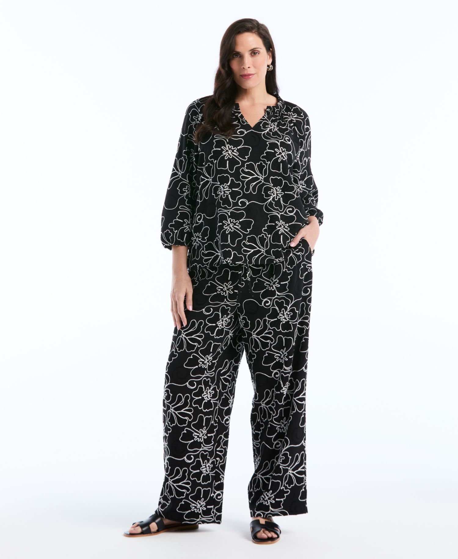 Plus Size Floral Embroidered Drawstring Pants