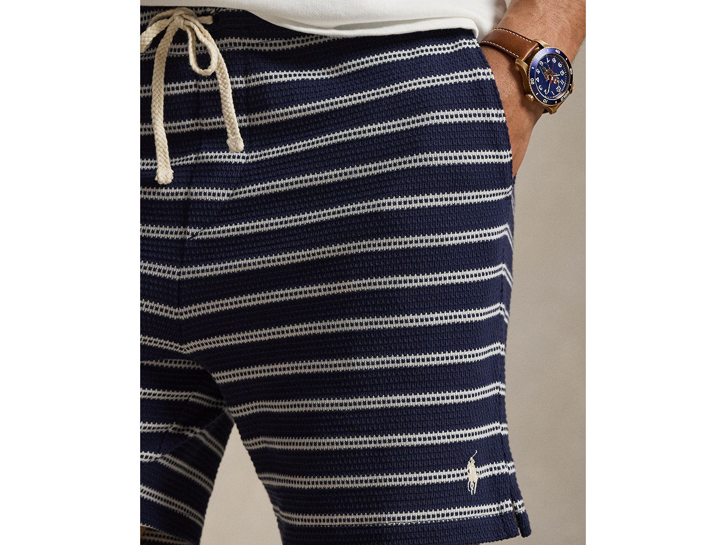 Мужские шорты Polo Ralph Lauren Striped Slim-Fit, цвет: Тёмно-синий / Кремовый — фото 3