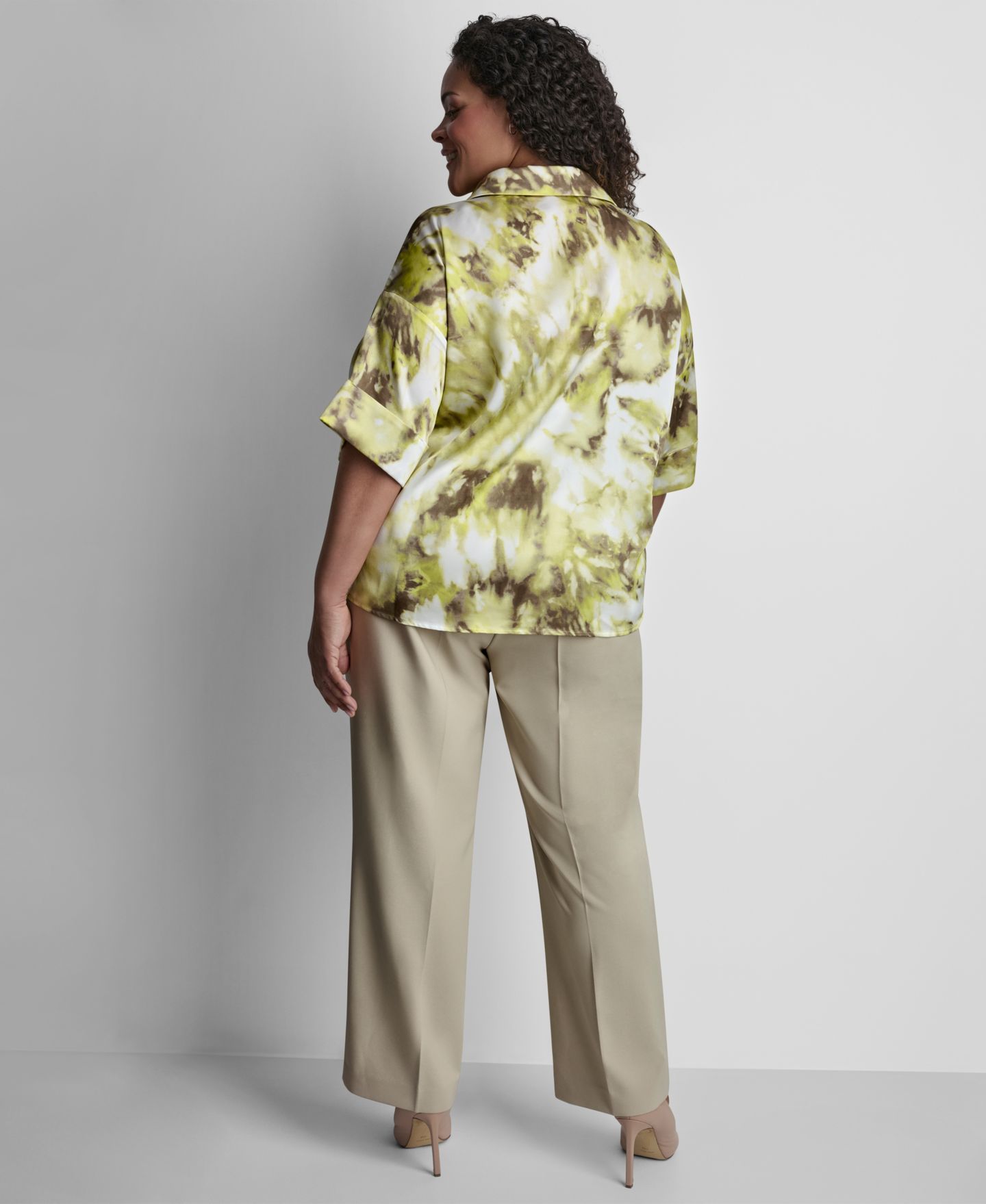 Женский топ DKNY Plus Size Collared Neck Satin, цвет: Шалфейный / Лаймовый зелёный — фото 6