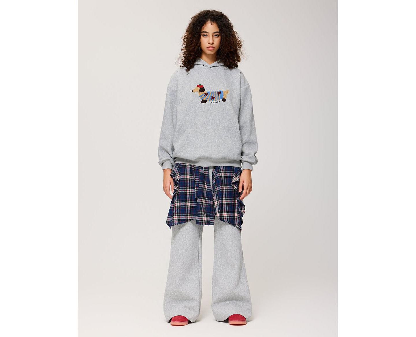 Женское худи AELFRIC EDEN Cartoon Dachshund Pullover, цвет: Серый — фото 2