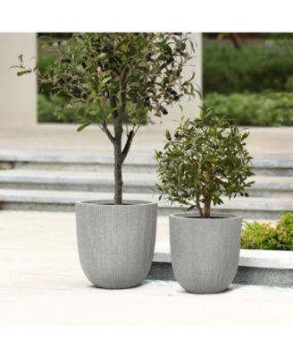 2-Piece Tapered Round Plastic Planters Set