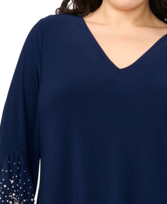 Plus Size V-Neck Top