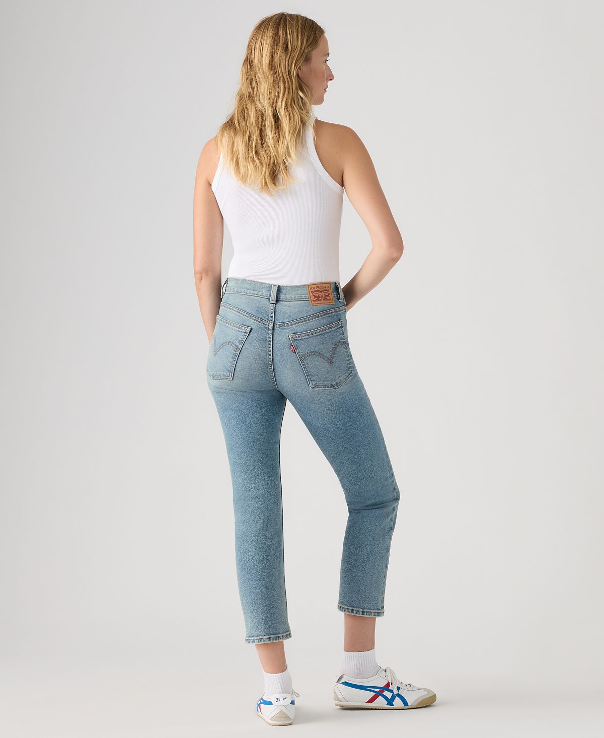 Levi's® Women's Wedgie Flap Pocket High-Rise Cropped Jeans view 4 — MAYCSS fashion products