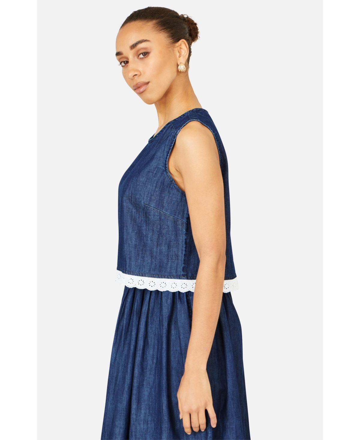 Yumi Women's Cotton Chambray Lace Trim Top