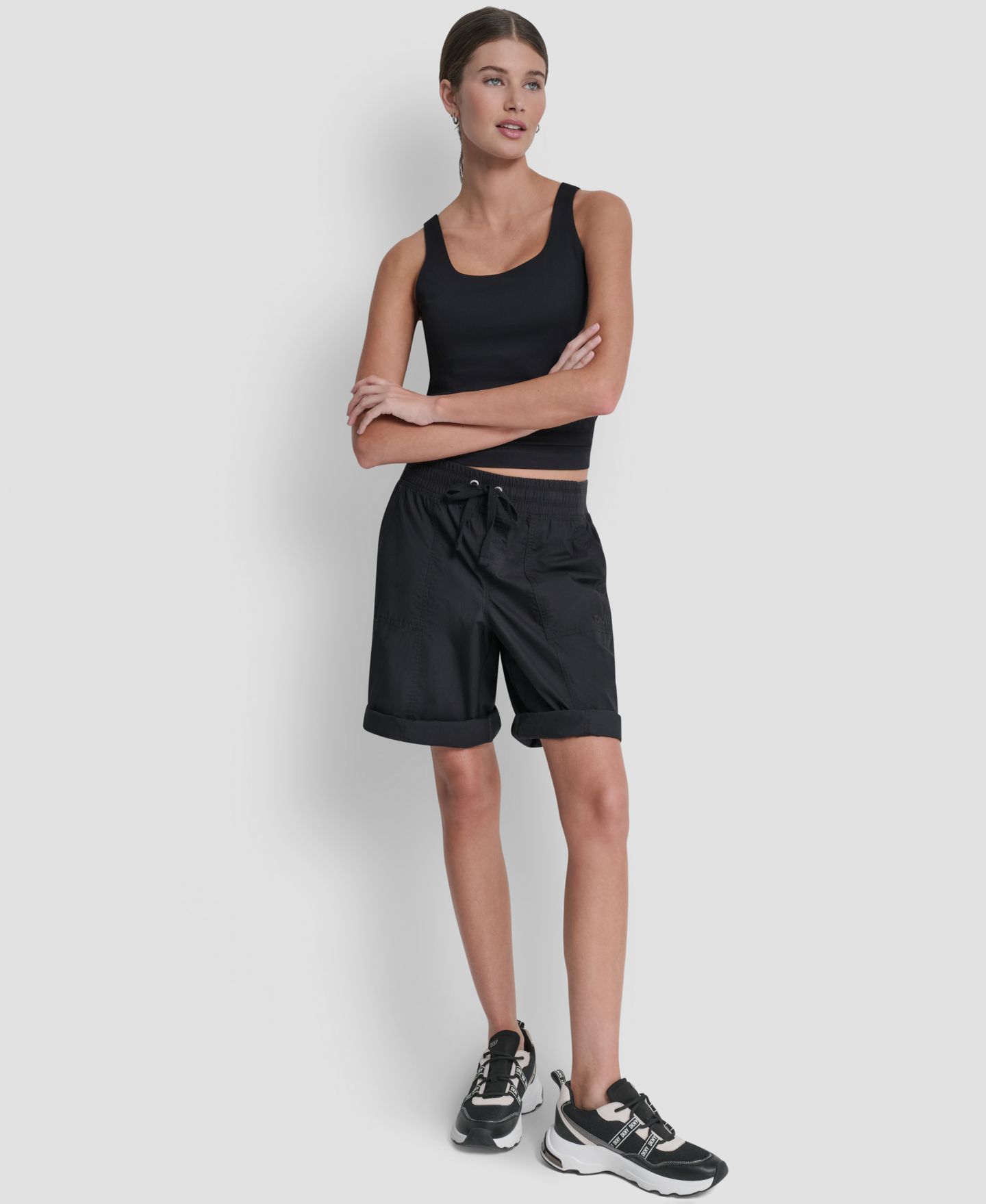 Женские шорты DKNY Sport High-Rise Convertible Bermuda, цвет: Чёрный — фото 5