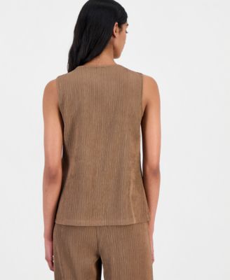 Women's Crinkle-Knit Sleeveless Button-Front Top