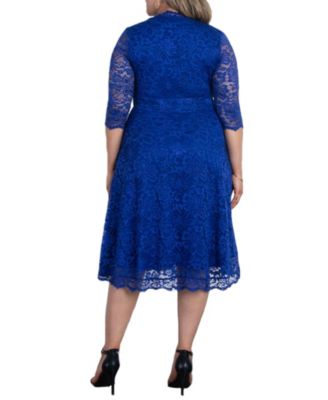 Women's Plus Size Mademoiselle Lace Cocktail Dress with Sleeves