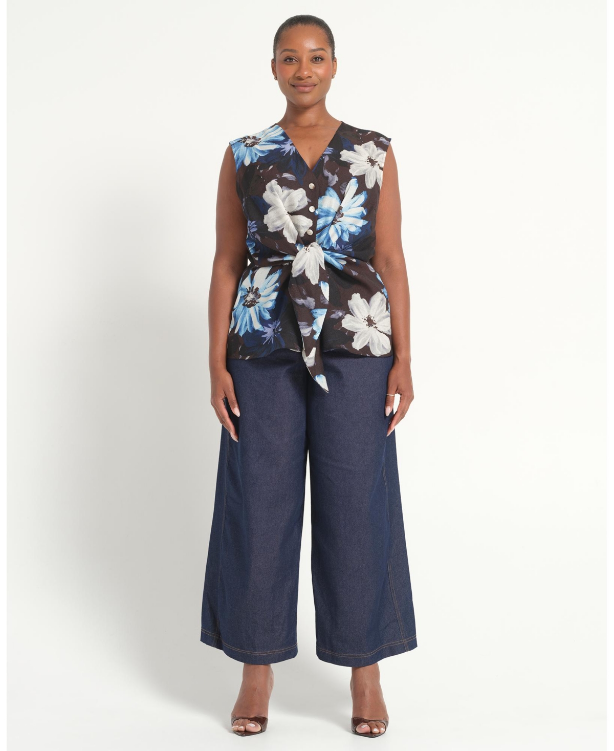 Estelle Plus Aveline Floral Tie-Front Sleeveless Top