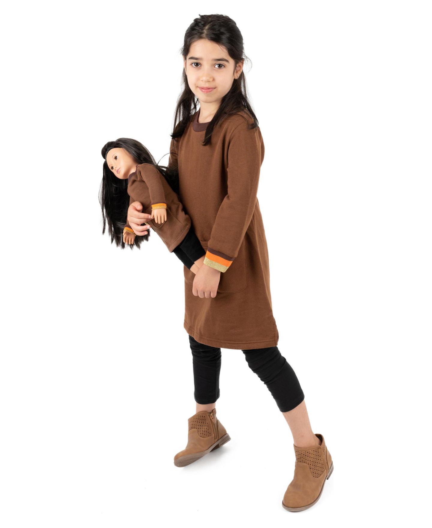 Платье Leveret Matching Doll Long Sleeve Crew Neck Tunic Sweatshirt Dress для девочек, цвет: Коричневый — фото 3