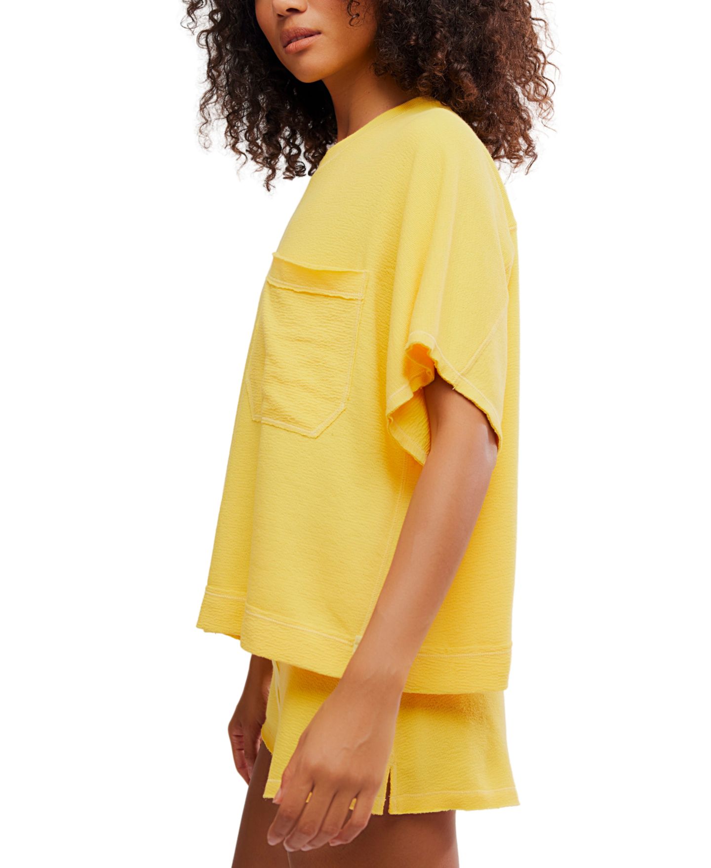 Женская футболка Free People Staycation Boxy Fit Sleep T-Shirt, цвет: Banana Citrus — фото 3