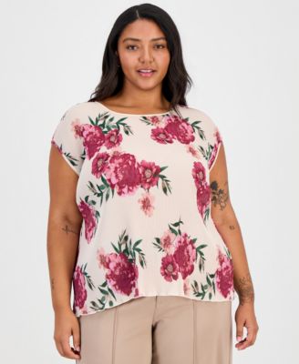 Plus Size Pliss&eacute; Floral-Print Top