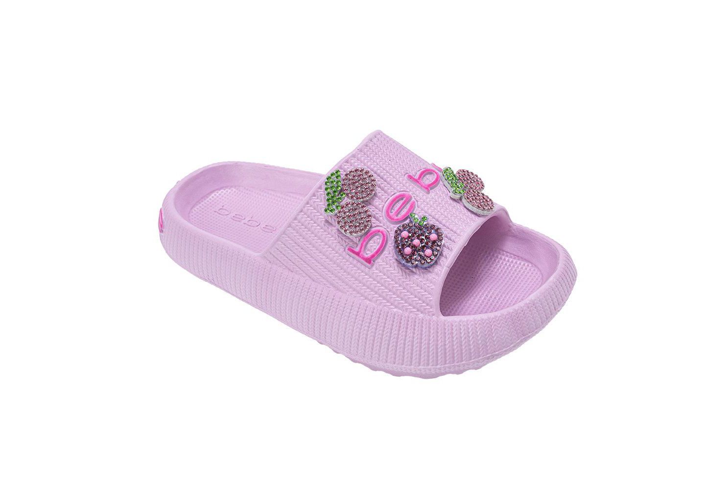 Сандалии Bebe Girls EVA Slide - Lightweight Comfy Slide Sandals with Rhinestone Fruit Patches для девочек, цвет: Сиреневый — фото 1