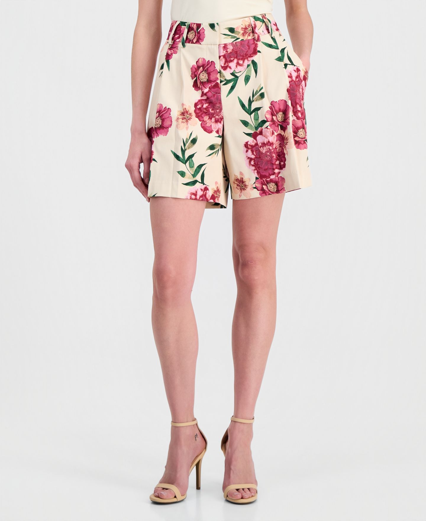 Женские шорты Tahari ASL Floral-Print Pleated, цвет: Песочный ягодный с принтом — фото 3