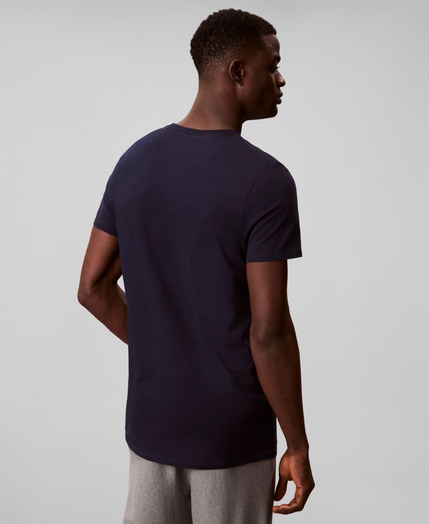 Мужские футболки Calvin Klein 3-Pack Cotton Classics Crewneck T-Shirts, цвет: Тёмно-синий / Красный — фото 5
