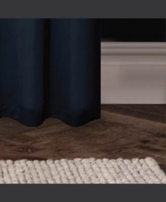 100% Polyester 250 GSM Riley 100% Blackout Grommet Panel