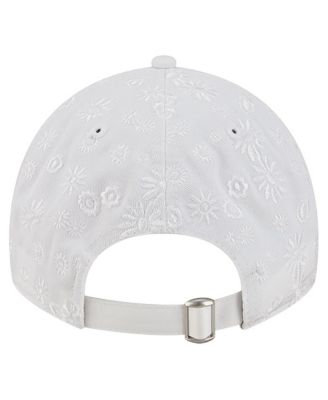 Women's White Chicago Cubs Floral Mesh 9TWENTY Adjustable Hat