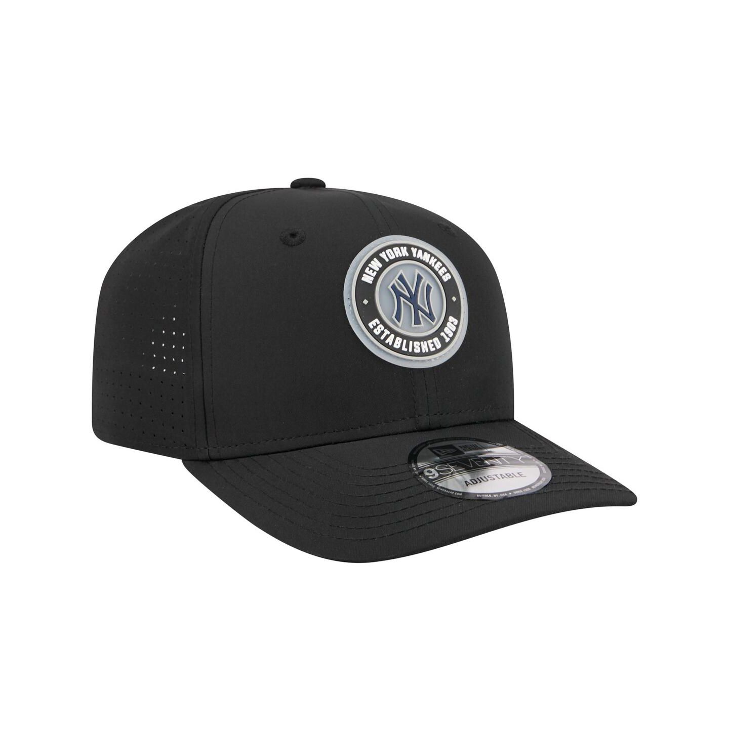 Мужская кепка New Era Black New York Yankees Circle 9SEVENTY Adjustable Hat — фото 3