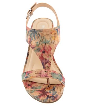 Women's Greatly Thong Almond Toe Wedge Sandals