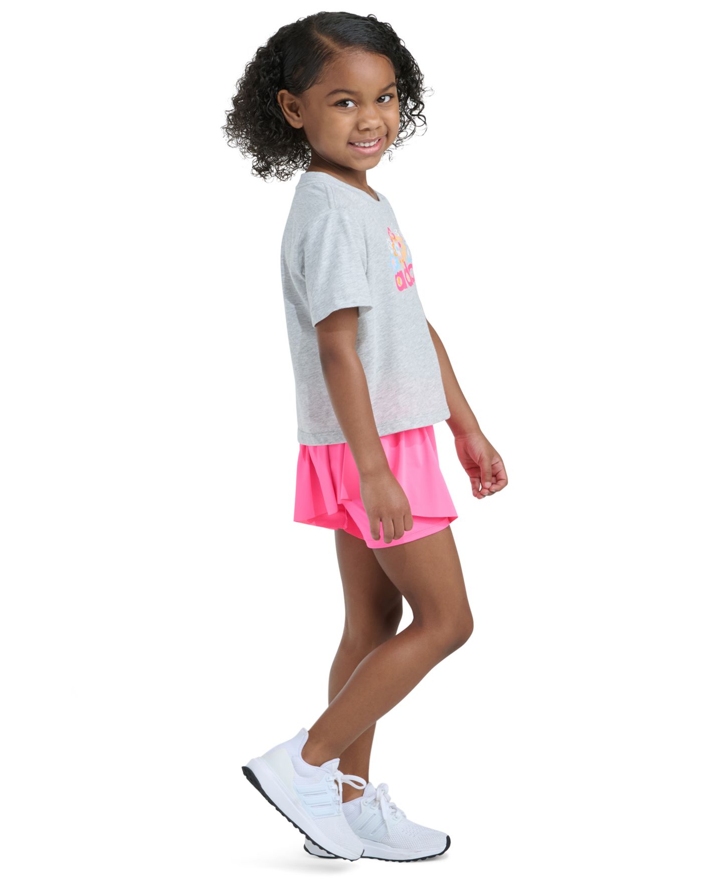 Комплект adidas Short-Sleeve Graphic Heather T-Shirt and Flowy Shorts, 2-Piece Set для девочек, цвет: Светлый серый / Розовый — фото 2