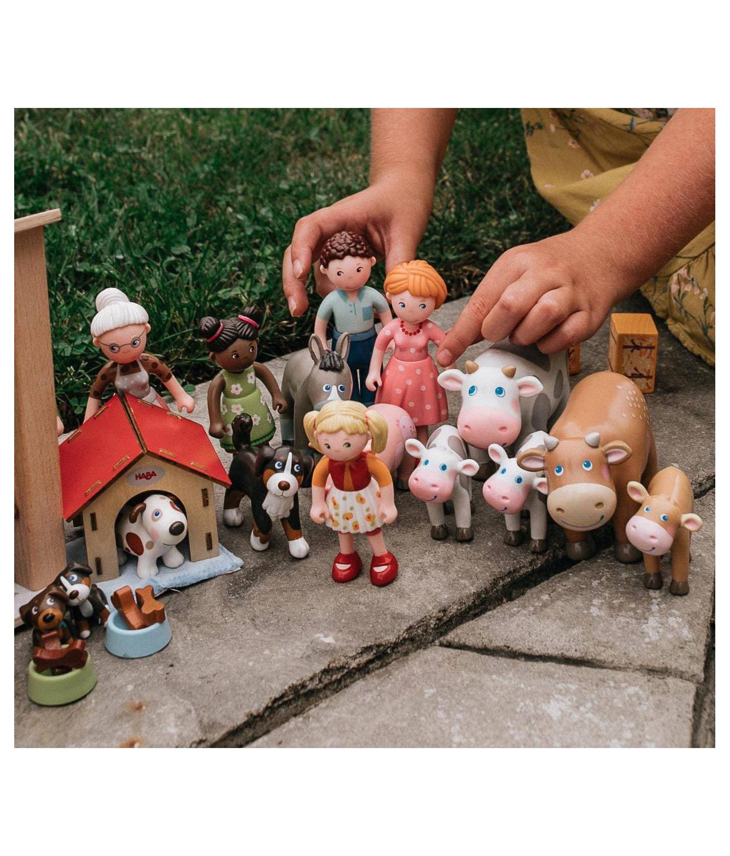 Коллекционная подвижная кукла Haba Little Friends Katrin, 4.5", от 3 лет — фото 4