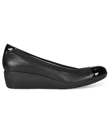 Clarks women's petula sadie pump store