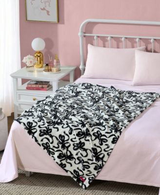 Ballet Bows Printed Plush Throw, 70" X 50"