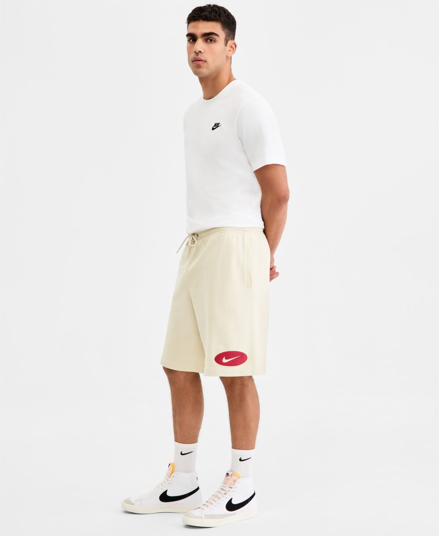 Мужские шорты Nike Sportswear Club French Terry Standard-Fit, цвет: Хаки / Обсидиановый — фото 4