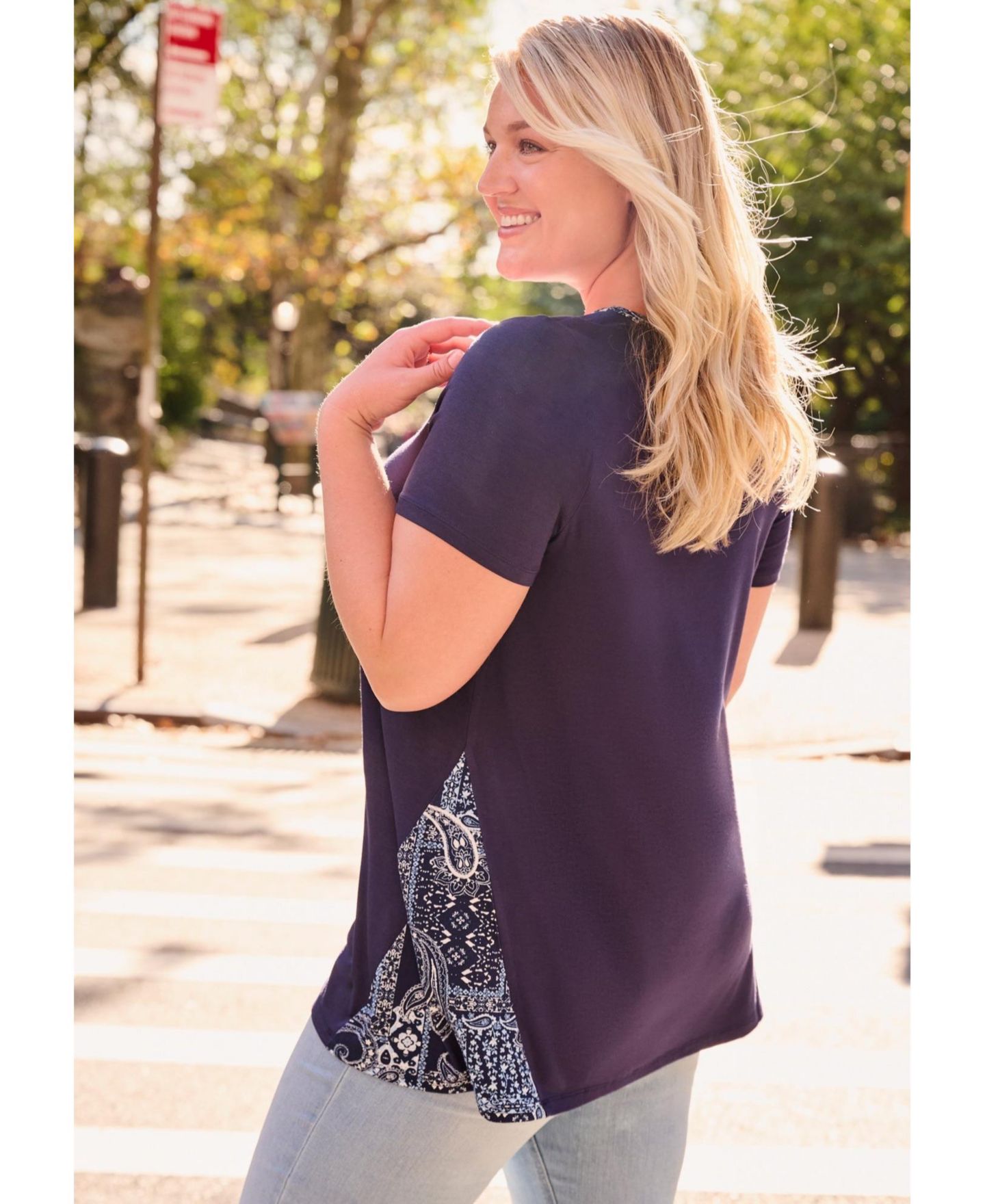 Женский топ Avenue Plus Size Scoop Neck Tunic, цвет: Синий — фото 3