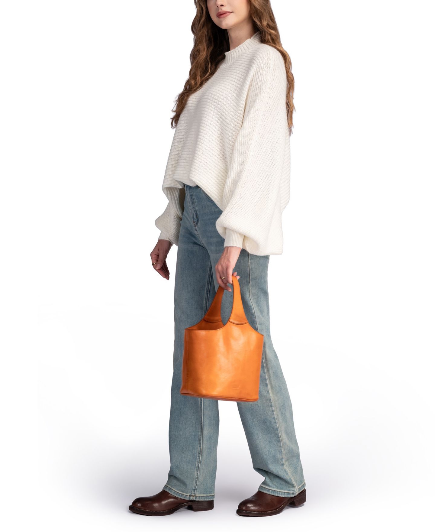 Женская сумка OLD TREND Napa Handcrafted Mini Bucket, цвет: Карамельный коричневый — фото 5